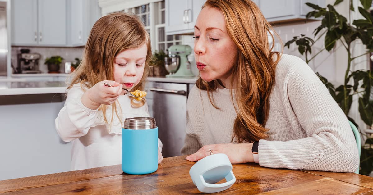 How to Preheat a Thermos for Packing Hot Lunches 