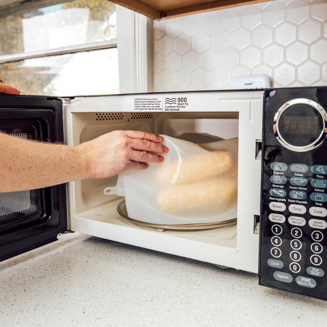 Reusable Silicone Food Storage Bag from Apollo Box